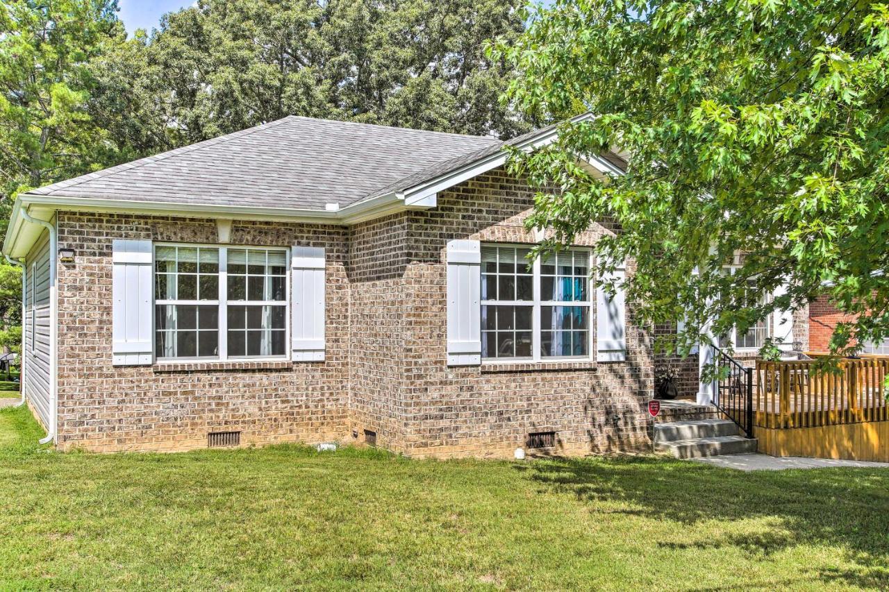 Villa Charming Springfield Escape With Furnished Deck Exterior foto